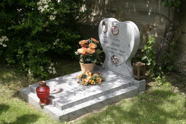 Bestattung auf einem Tierfriedhof